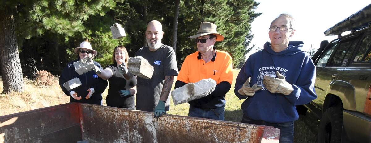 Claire Hodgkinson, Sharon Rieniets, Arron Secombe, Ben Hodgkinson, David Both at Eureka 4WD Club's clean up day near white swan. Picture by Lachlan Bence
