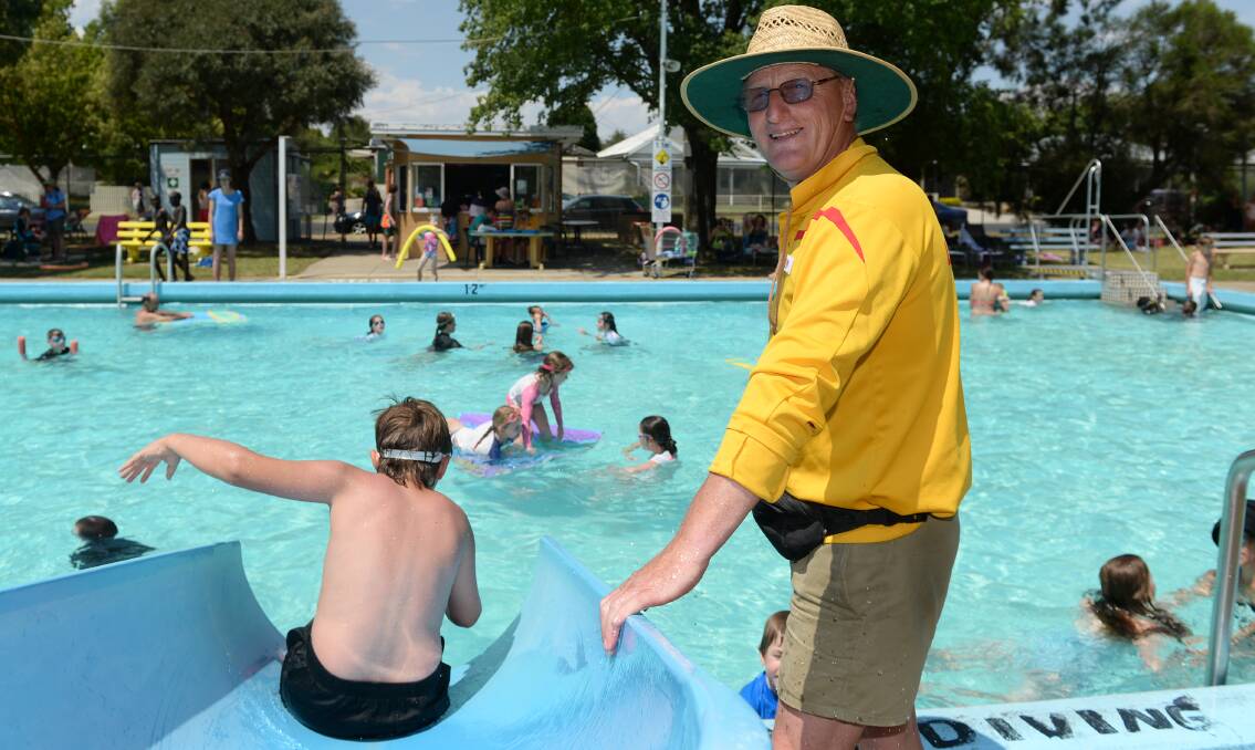 The cost of employing lifeguards was seen as a disadvantage of public pools when compared to splash parks.