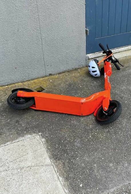 An improperly parked e-scooter. Picture by
@ballaratscooterwatch