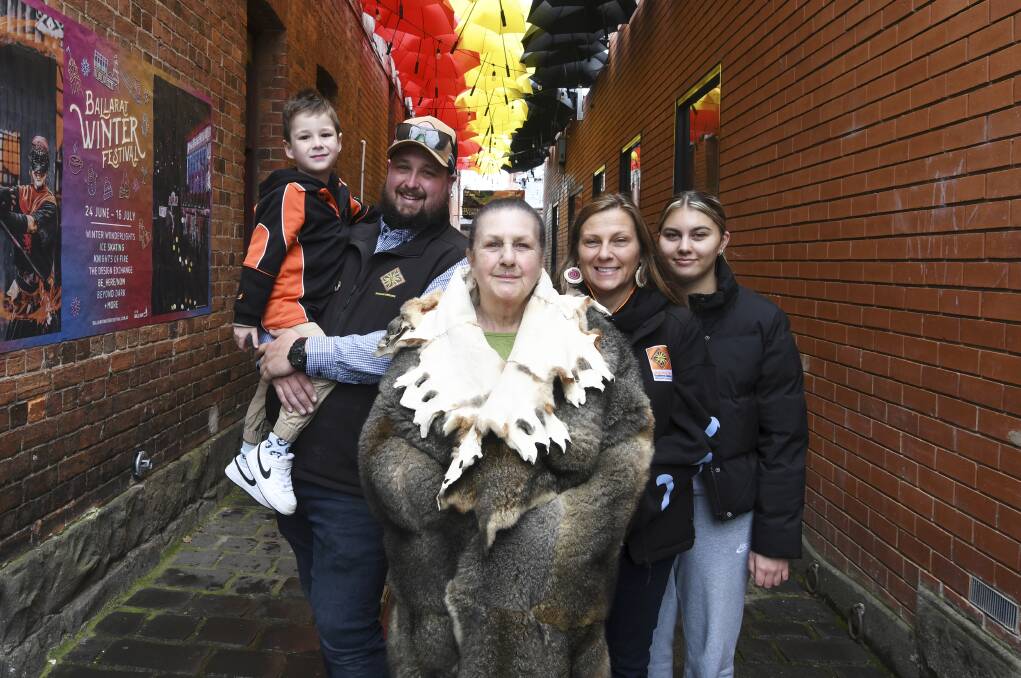 Aunty Marlene Gilson with family Arlo Gilson, Blair Gilson, Tammy Gilson and Indigo Harrison in Hop Lane in 2023. Picture by Lachlan Bence