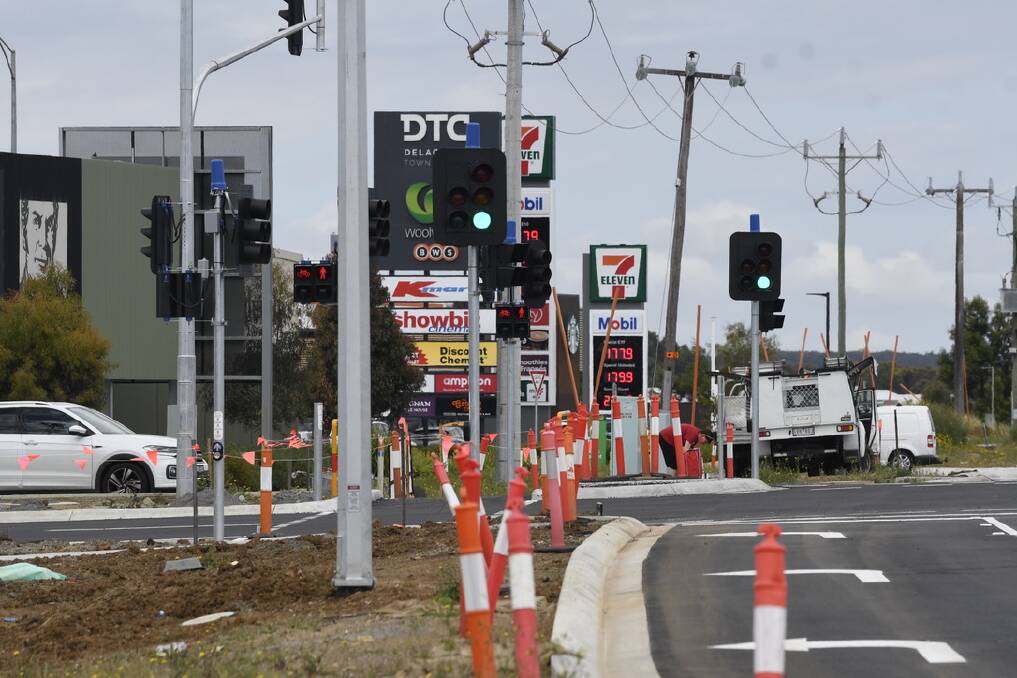 A green light on the Glenelg Highway on Thursday. Picture by Lachlan Bence