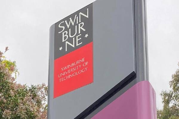 Swinburne University's vice-chancellor has apologised for the "unintentional underpayments". (Melissa Meehan/AAP PHOTOS)