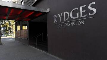 Melbourne's Rydges on Swanston was one of the quarantine hotels where a coronavirus cluster emerged. (James Ross/AAP PHOTOS)